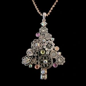 Premier Designs Modern Silver Floral Christmas Tree Pendant Necklace.